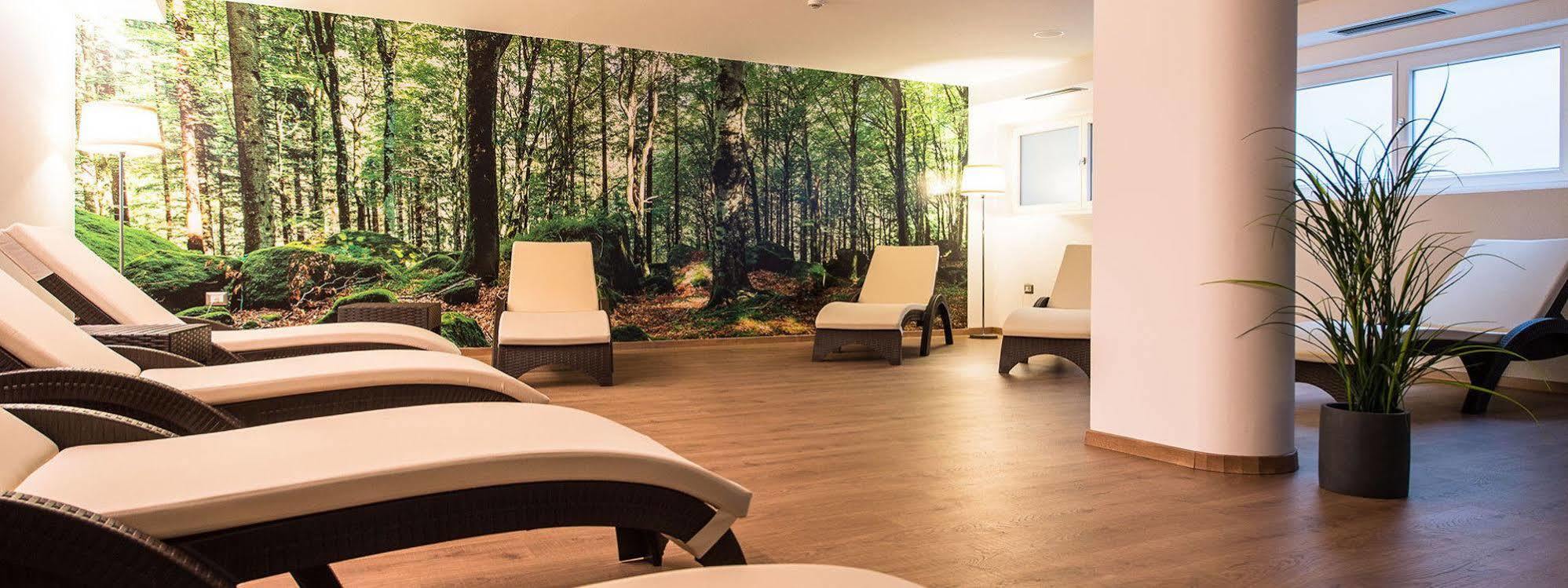 Golden Park Hotel