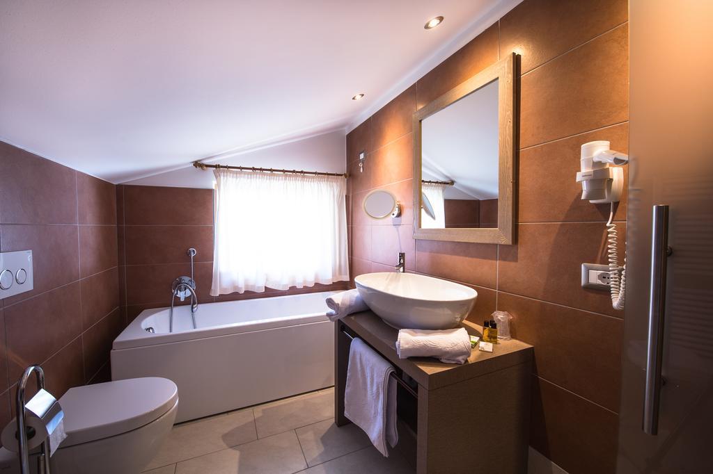 Golden Park Hotel